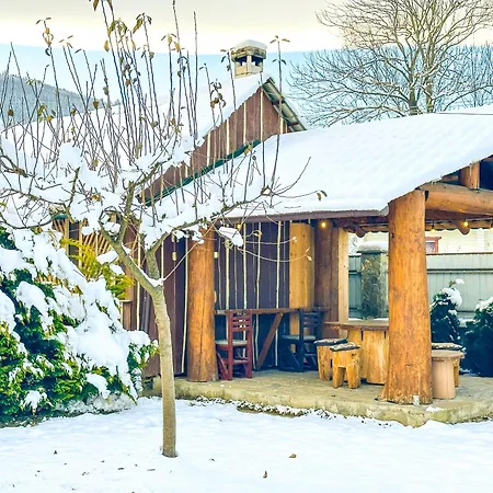 Girskyi Kutochok Guest house